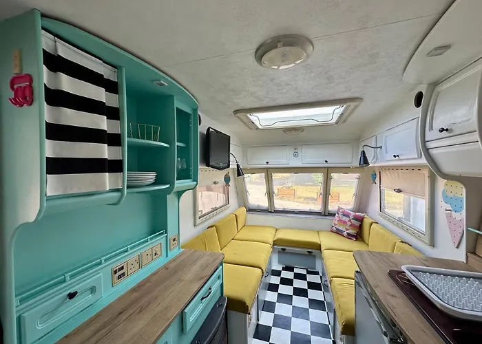 Przyczepy Kempingowe Osk Lok By Q4camp *