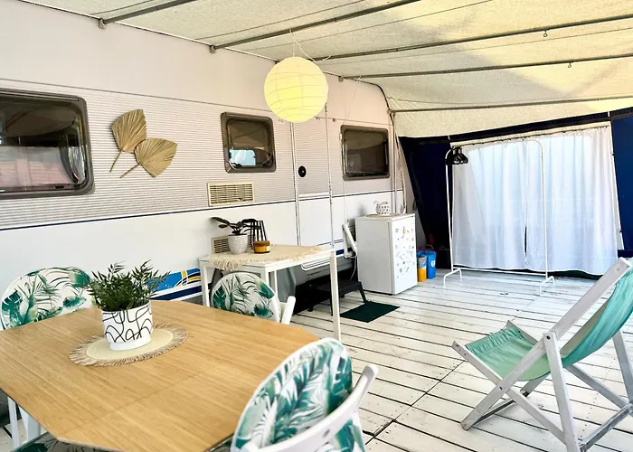 Przyczepy Kempingowe Osk Lok By Q4camp * Jastarnia